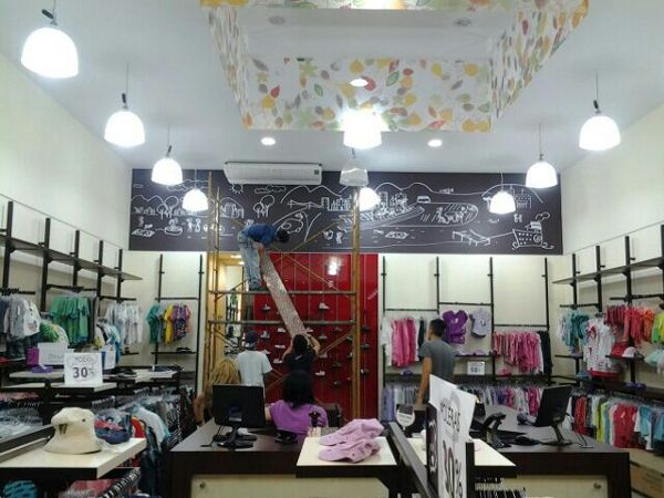 Instalacion de equipo piso cielo el local Pillin