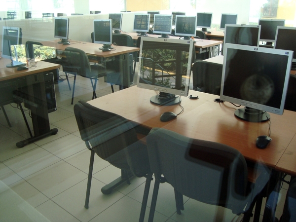 LABORATORIOS COMPUTACIONALES