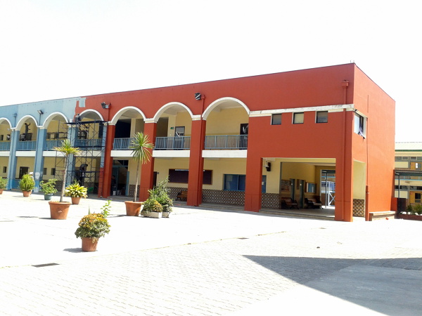 pintura fachas liceo leonado murialdo