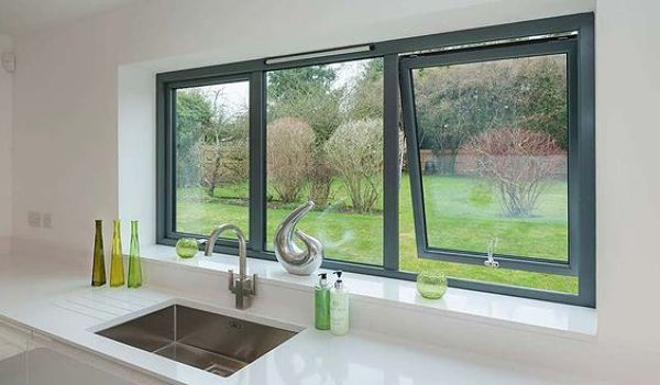 Ventana proyectante