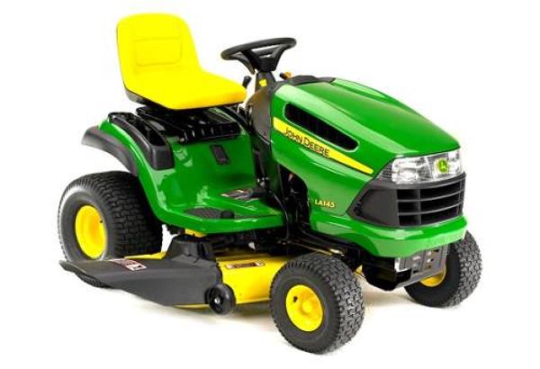 Tractor corta cesped