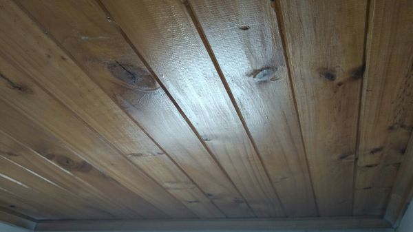 Cielo raso en Madera