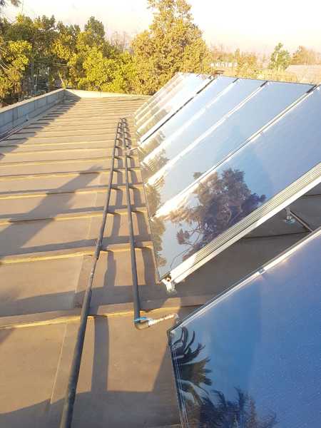 Instalación Sistema Solar Térmico en Colegio