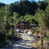 Compra de terreno y construcción de casa prefabricada