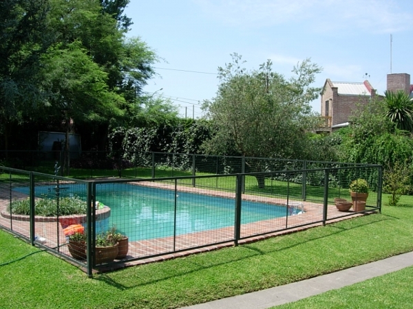 Rejas cierres perimetrales piscinas y portones entrada principal hogar