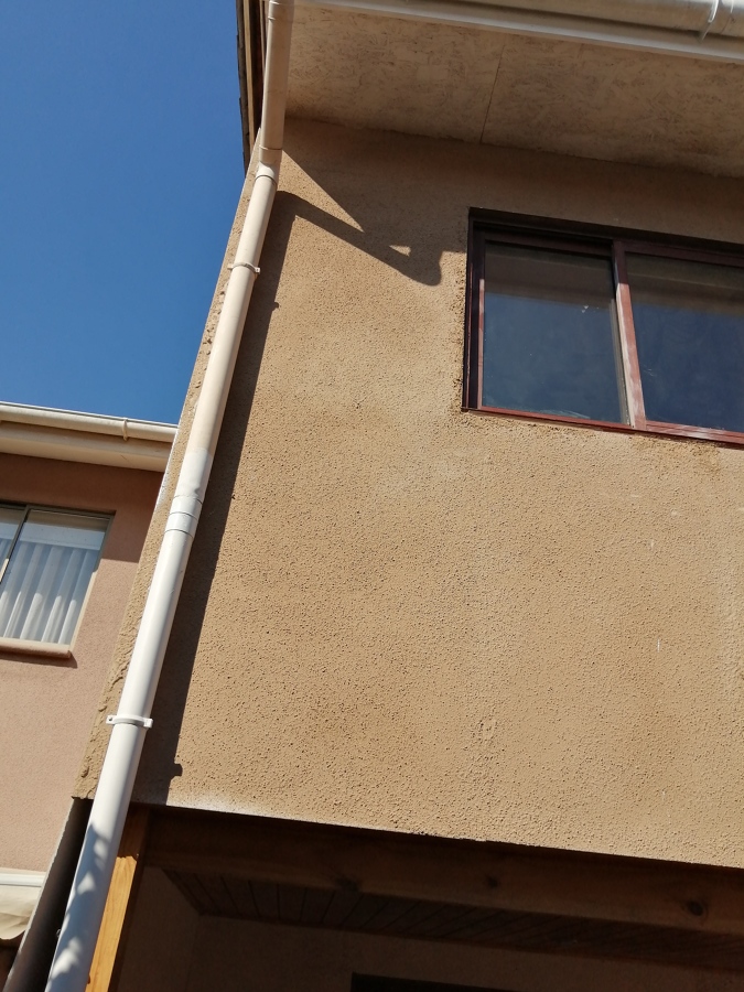 Ampliación mirada desde el patio