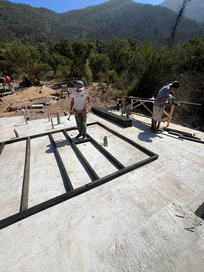 Armado de Tabiqueria con madera impregnada en situ