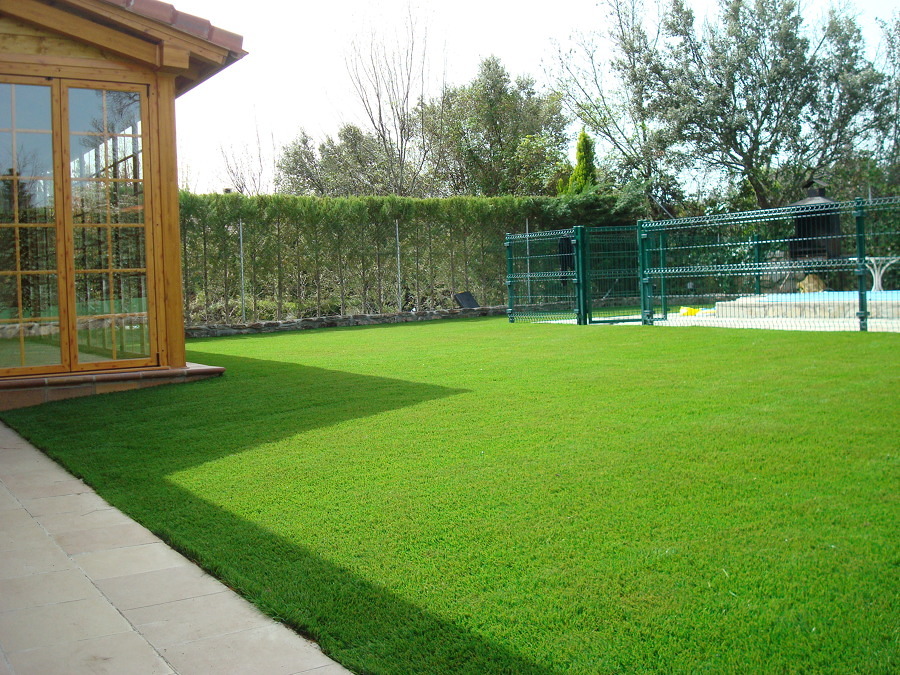 cesped artificial exterior