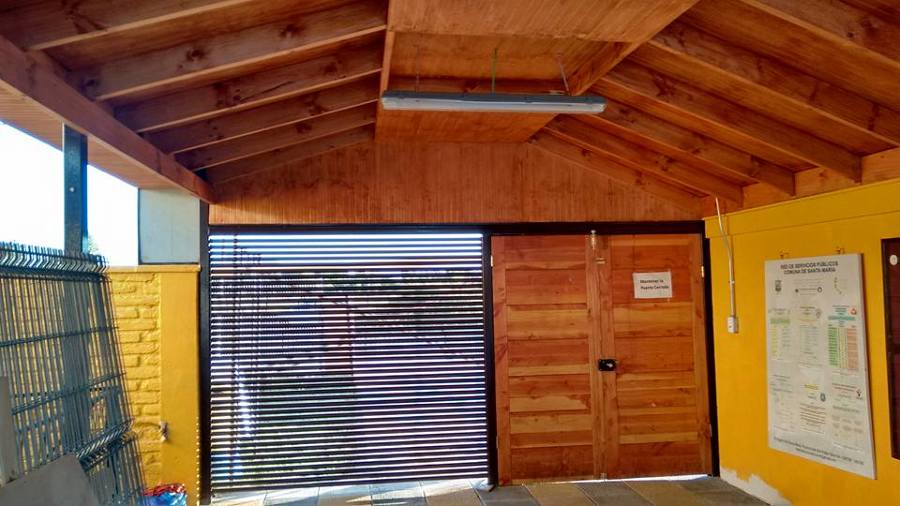 cobertizo en colegio