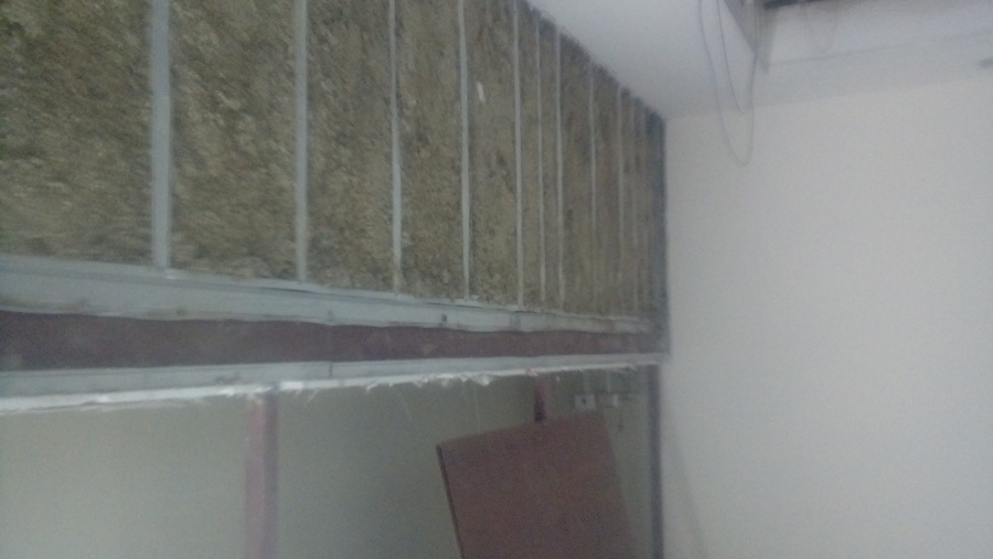 colocación lana mineral en estructura