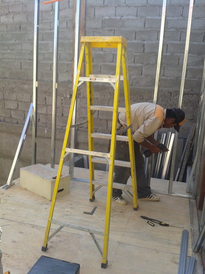 CONSTRUCCION, REMODELACION Y AMPLIACION