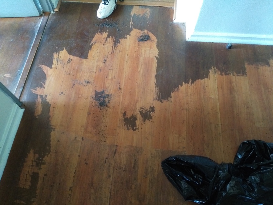 Decapado de piso laminado