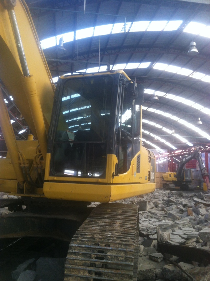 DEMOLICIONES DE PAVIMENTOS