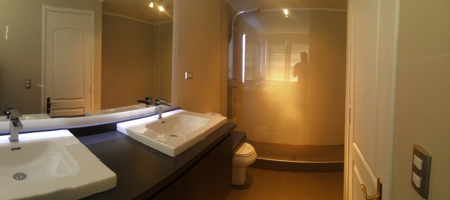 Ducha en obra y muebles hecho a medida