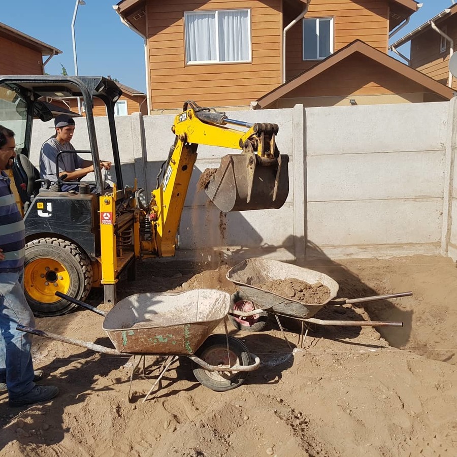 Excavación para piscina de 3 x 6 m