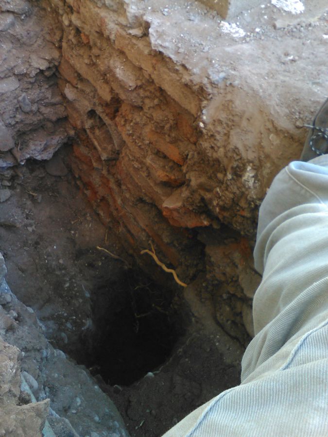 Excavaciòn para salto de camara.