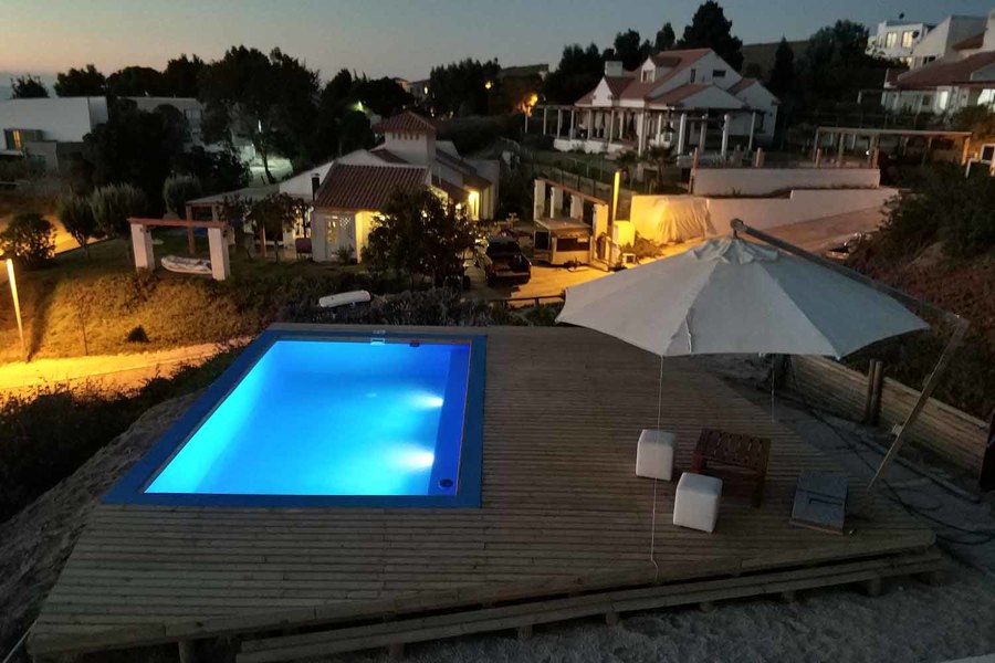 Foto Piscina Iluminada