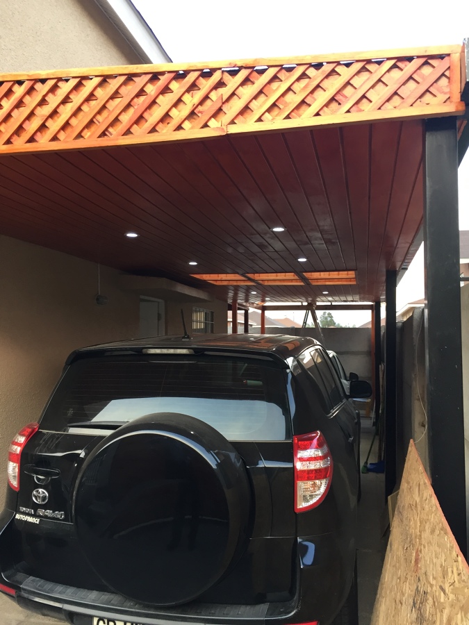 Frente del estacionamiento 