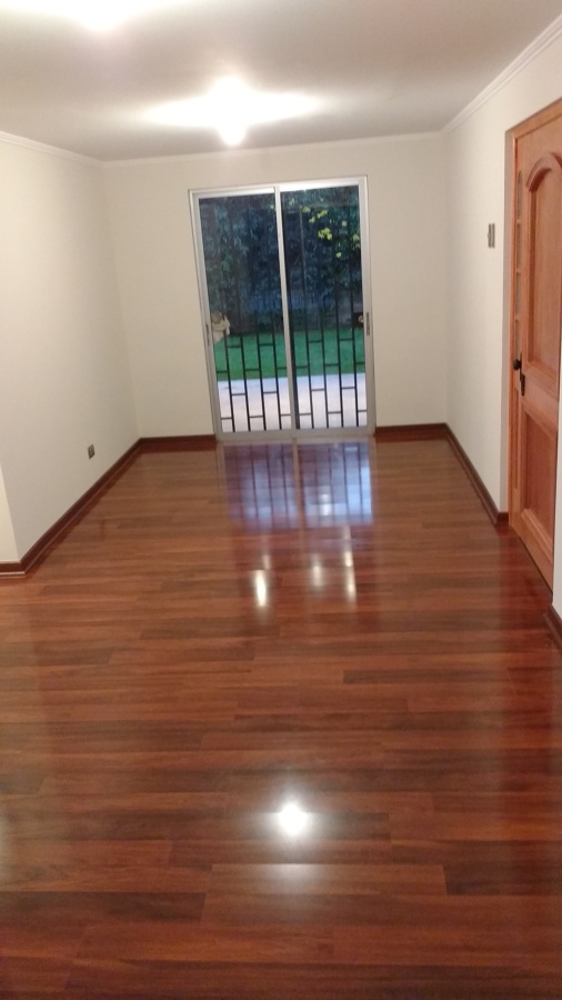 Imagen de interiores, cielos terminados y revestimientos de pisos