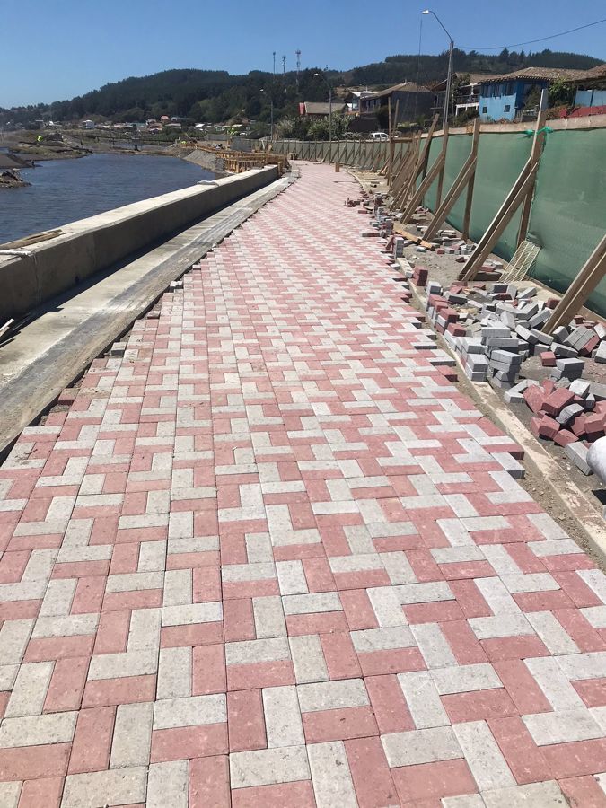 Instalación de Adocretos y Baldosas