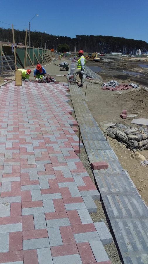Instalación de Adocretos y baldosas