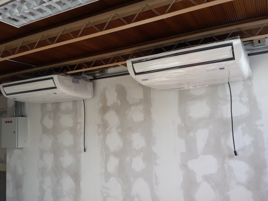 Instalacion de equipos de Aire Acondicionado.
