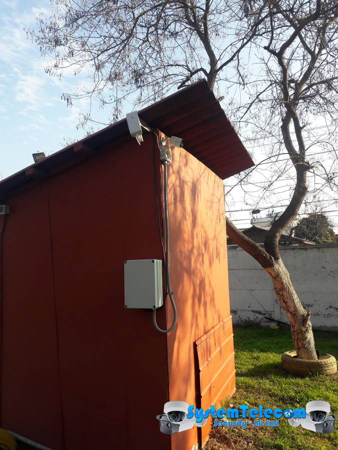 Instalación de NVR con 9 Cámaras Digitales de seguridad http://www.systemtelecom.cl/