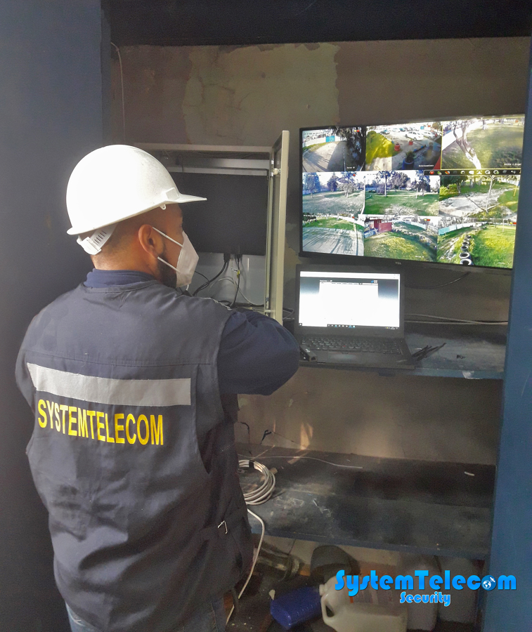 Instalación de NVR con 9 Cámaras Digitales de seguridad http://www.systemtelecom.cl/