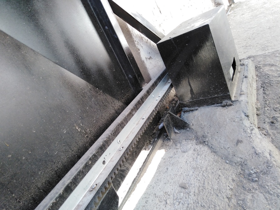 INSTALACIÓN DE PORTÓN ELÉCTRICO