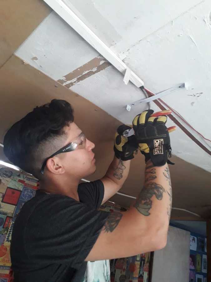 Instalación de soporte para plafón LED