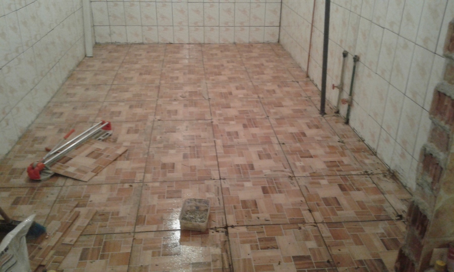 instalación piso cocina