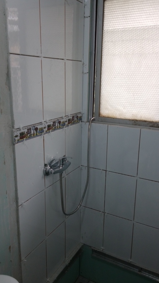 Instalación receptáculo a piso y monomando