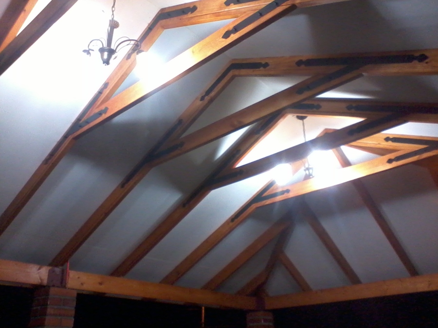 Instalción de luminarias en cielo Americano