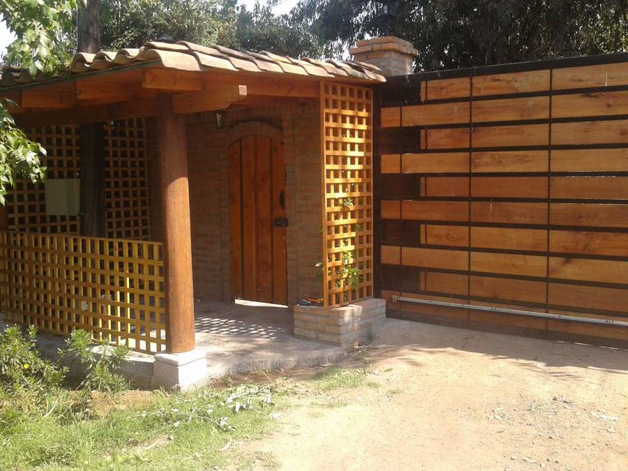 Interior de puerta de acceso