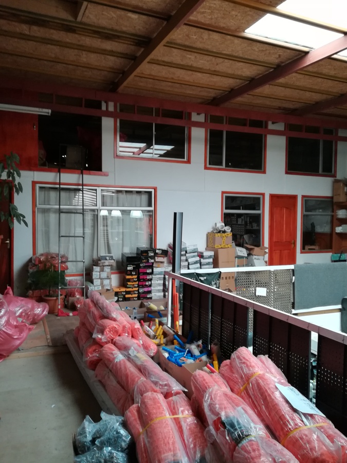 interior ferretería