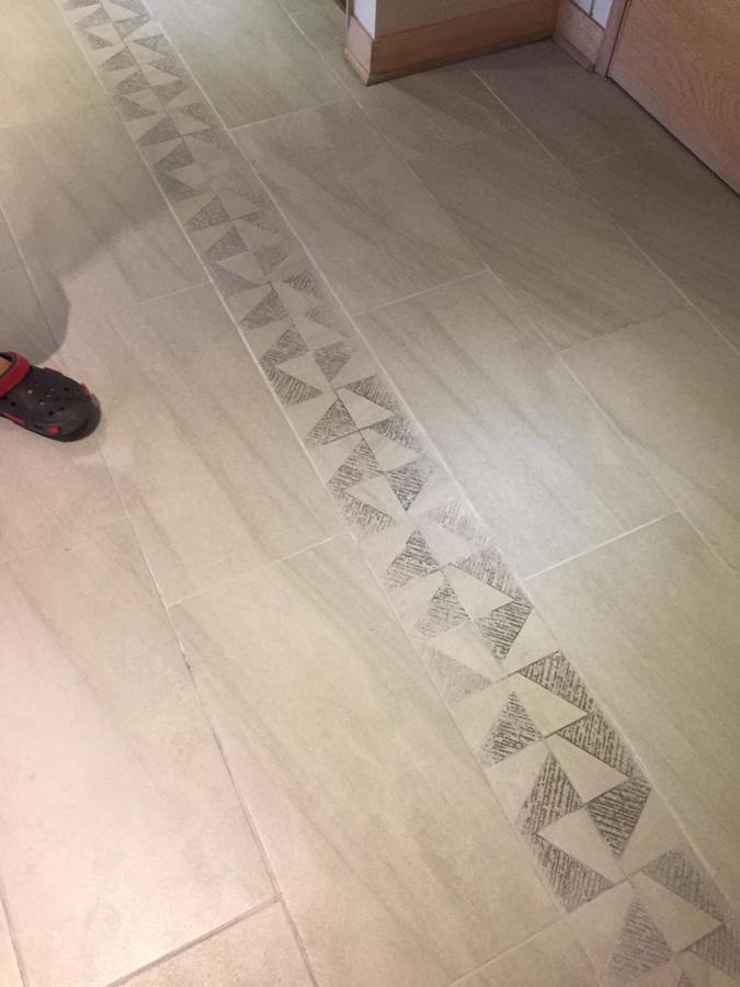 Limpieza con vapor de porcelanato