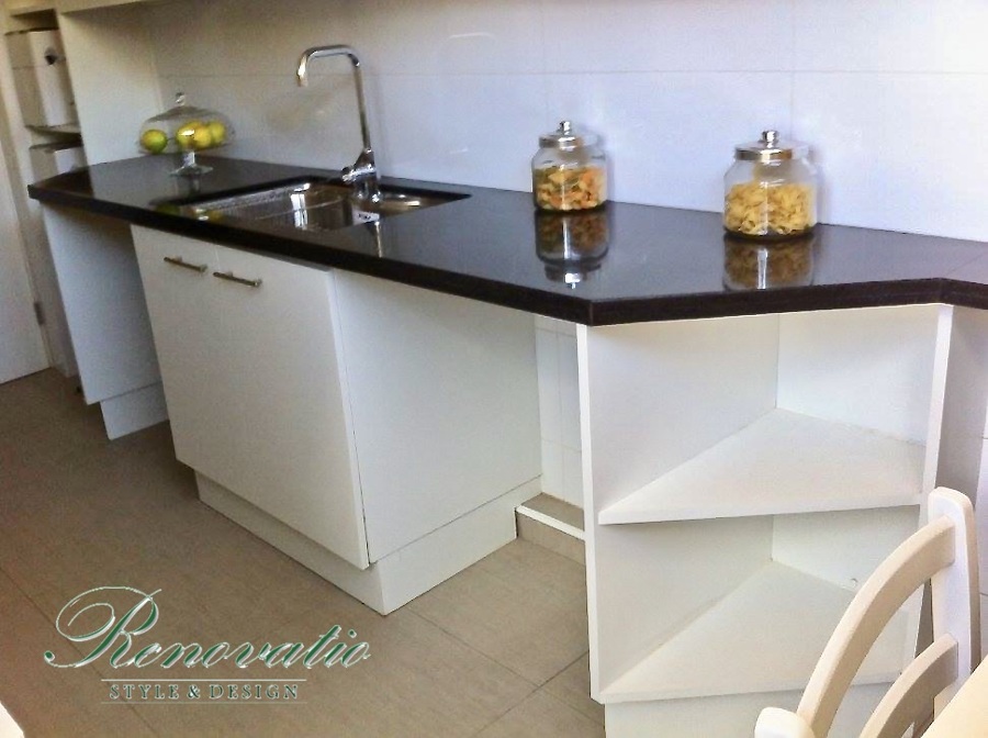 Mueble Base con cubierta de Granito San Gabriel