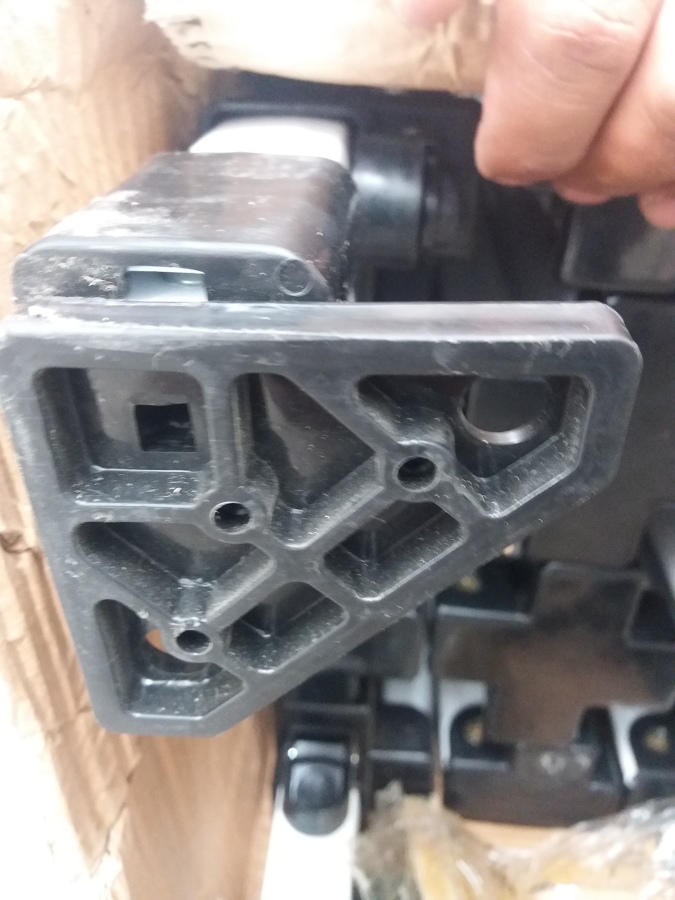 PATAS DE ANCLAJE DE TOLDOS