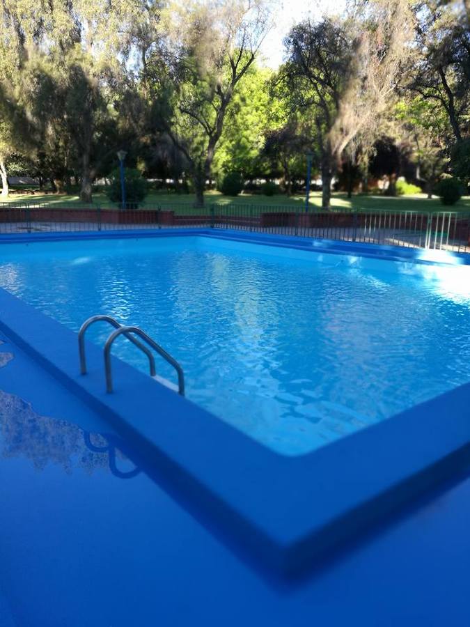 Pinto Piscina Club de Campo 