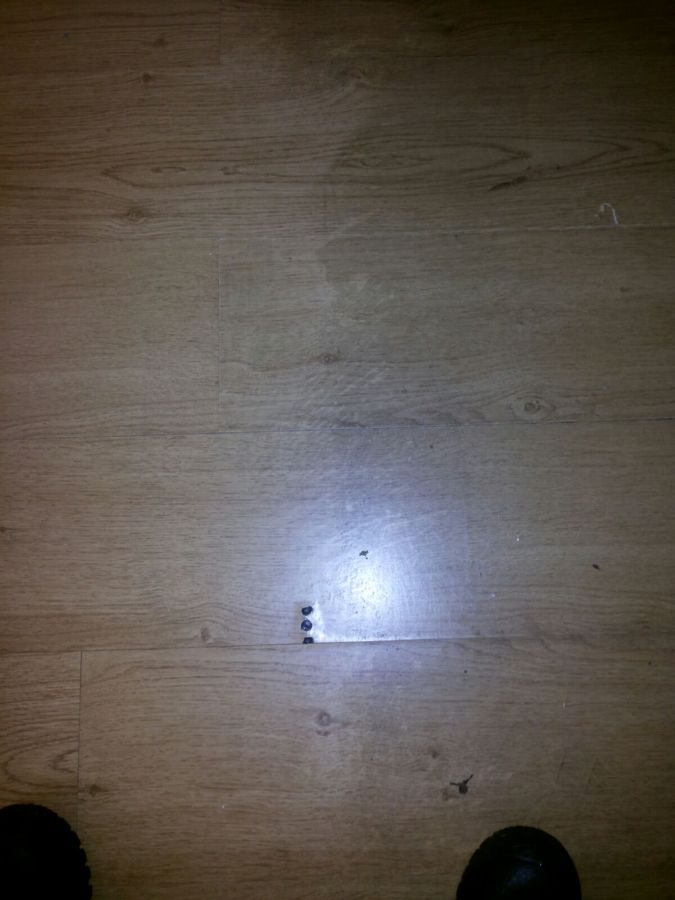 Piso en proceso de limpieza