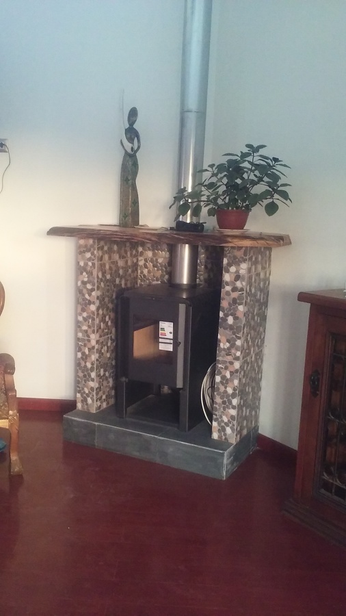 Piso flotante y chimenea