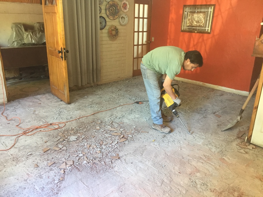 Proceso de demolición y nivelación piso existente