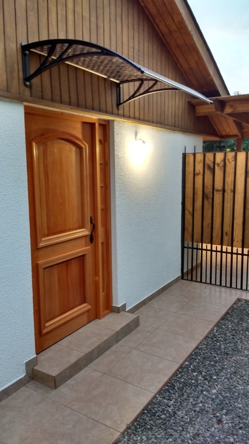 Puerta madera sólida en Lenga 