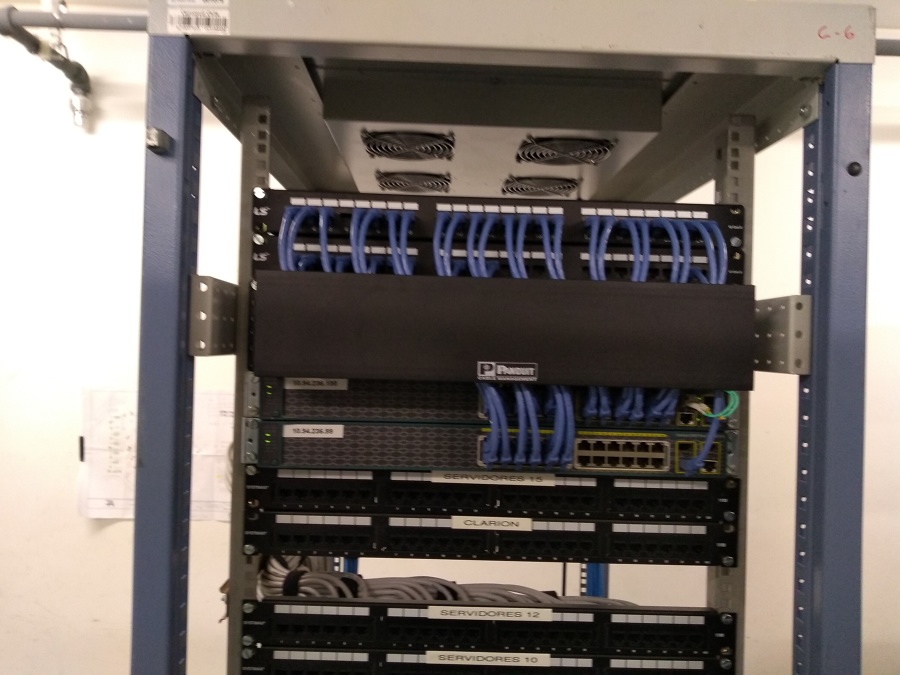 Rack de comunicación