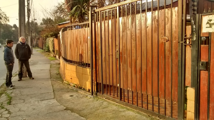 Reja completa con portón con corredera