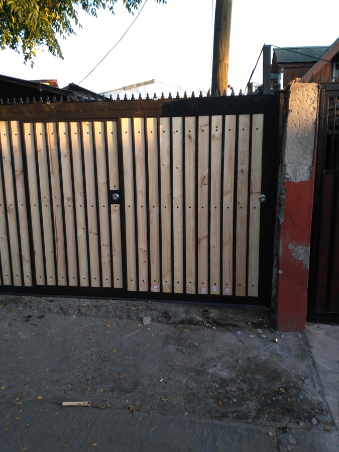 reja y portón