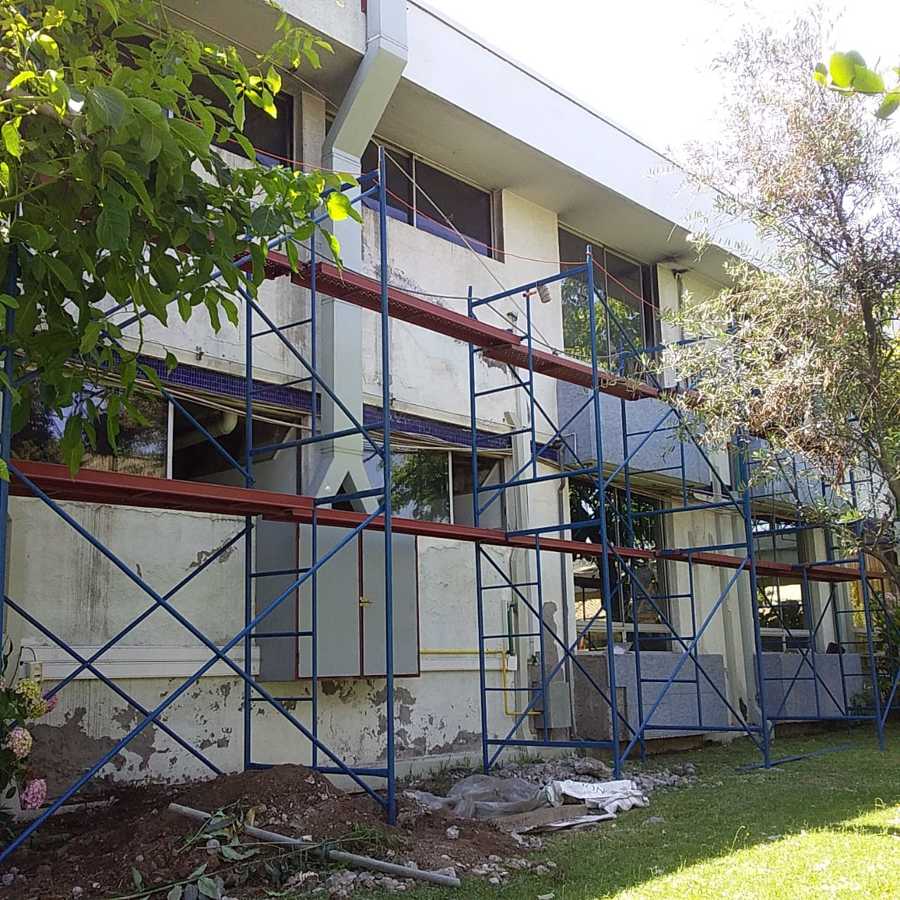 Reparaciones de muros y primeras manos de latex