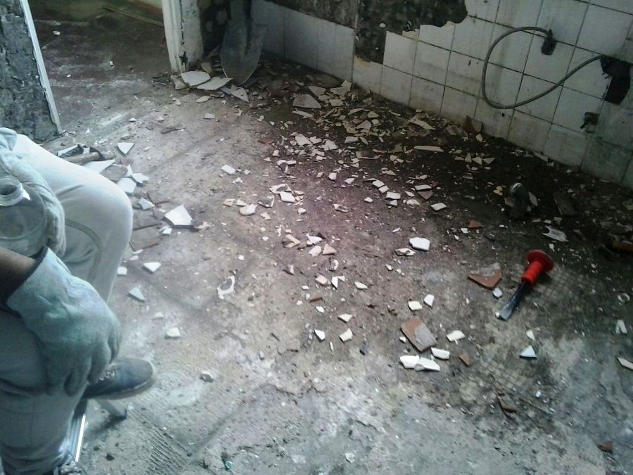 Foto: retiro cerámica piso. de e c ingenierÃa y construcción ltda ... Cerámica de piso