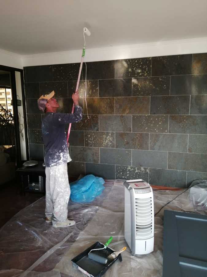 Servicio de pintura de las paredes y techo