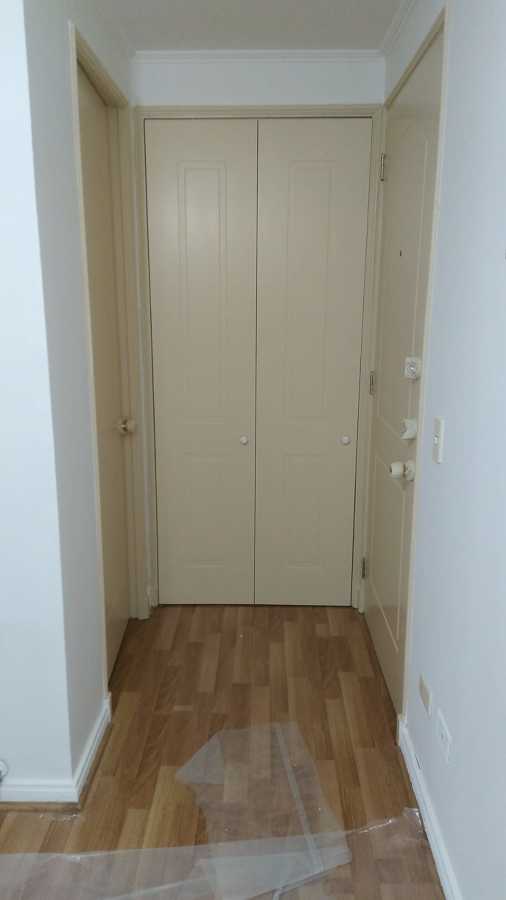 Servicio de pintura de las puertas de los closet